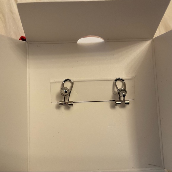 Betsey Johnson Holiday Bow Earrings - New in Box - Picture 6 of 7